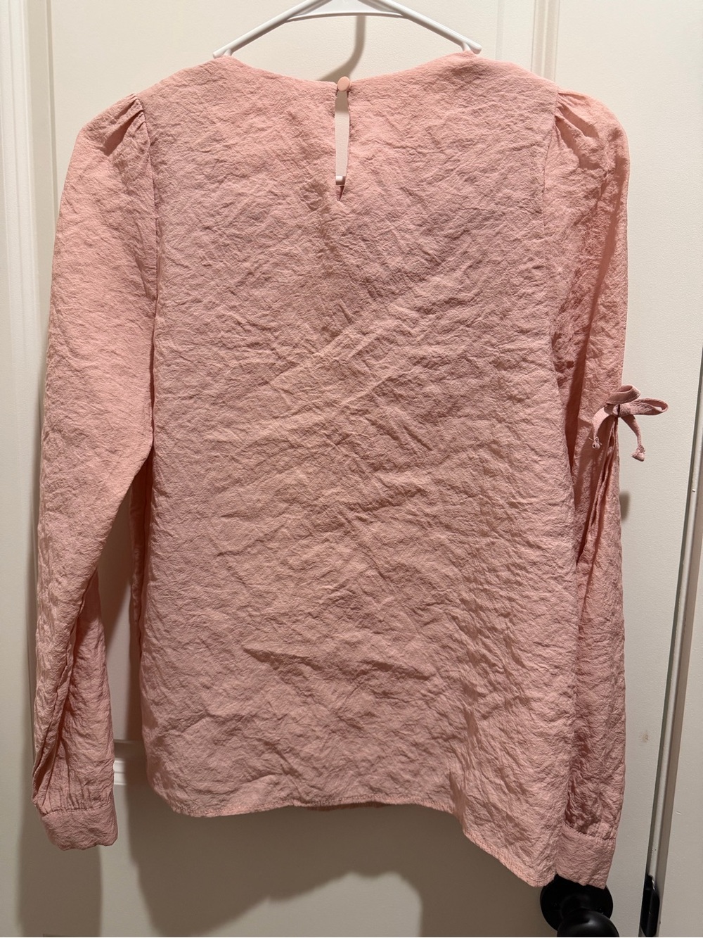 Women's Textured Tie-Sleeve Blouse in Blush Pink - Picture 5 of 8